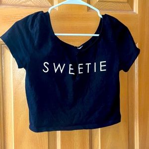 Super Trendy Graphic Crop Top🔥